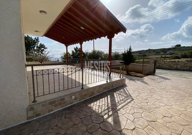 detachedHouse-f0e1064a-cf80-4328-bb74-c7a0aad6a25f_Wtr.jpg