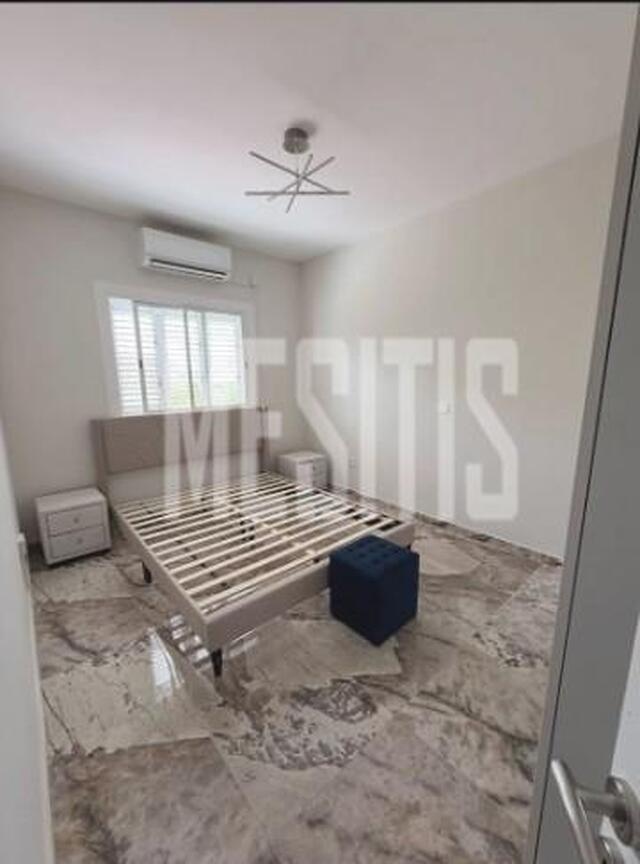 detachedHouse-5ae3a0f6-7d9e-4211-b04c-eca781e36d9f_Wtr.jpg