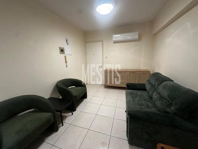 apartment-b14b9e76-d651-4cdf-8203-d3fdc3ae8126_Wtr.jpg