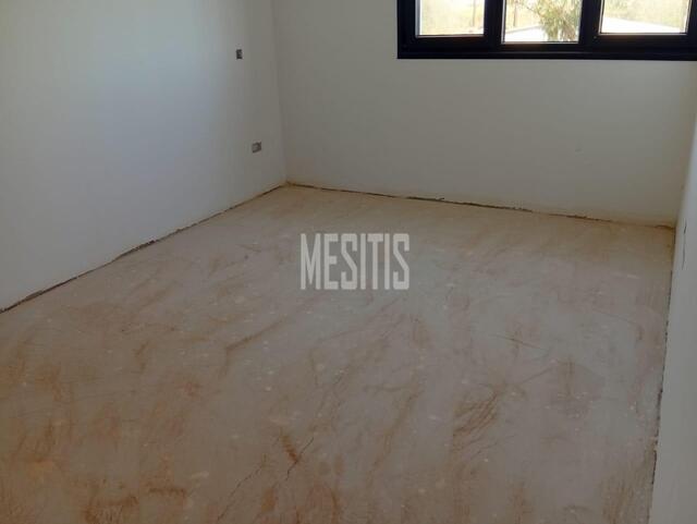 apartment-190af7bd-cd6f-4553-8b04-3951ce5d8b63_Wtr.jpg