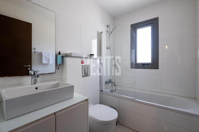 apartment-d86797b9-c392-4254-ac45-a664de11240c_Wtr.jpg