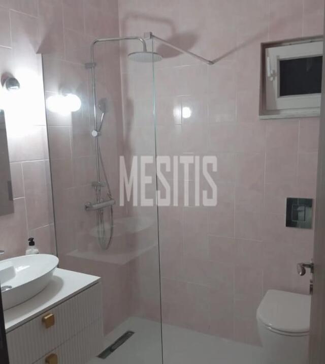 apartment-2a8e815c-435c-4525-8adf-525ad83e2475_Wtr.jpg