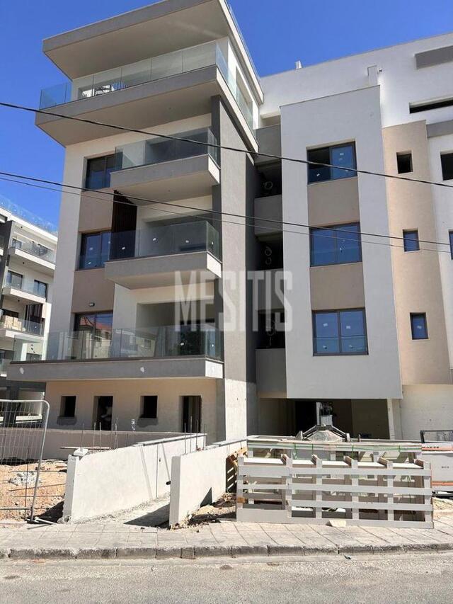 apartment-d6f4b143-4ea5-4bd8-8adb-652f4a8a26b5_Wtr.jpg