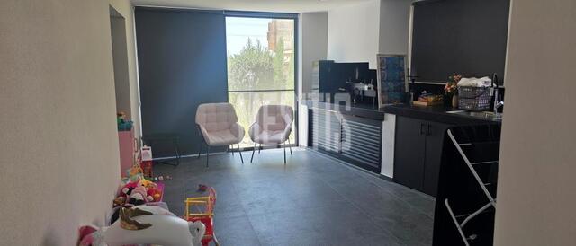 detachedHouse-f82259a1-fdc1-4b2b-bef9-5fe10f411395_Wtr.jpg