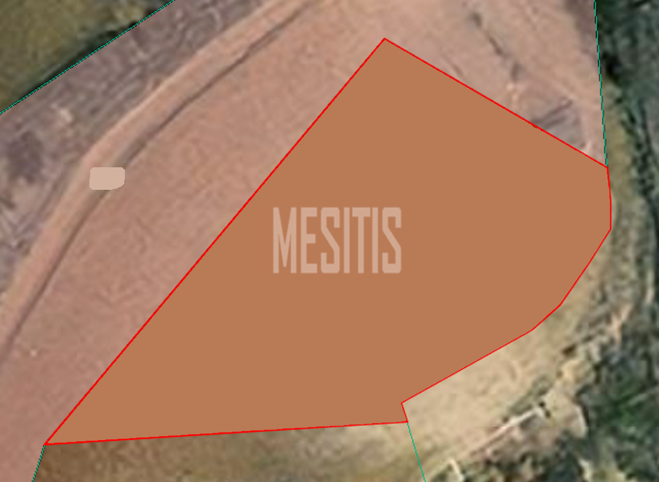 land-08dcb16a-137a-43f3-91d3-2a110c15bdf4_Wtr.png