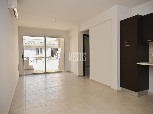 1 bedroom apartment for sale with communal pool in Tersefanou, Larnaca – photo 1