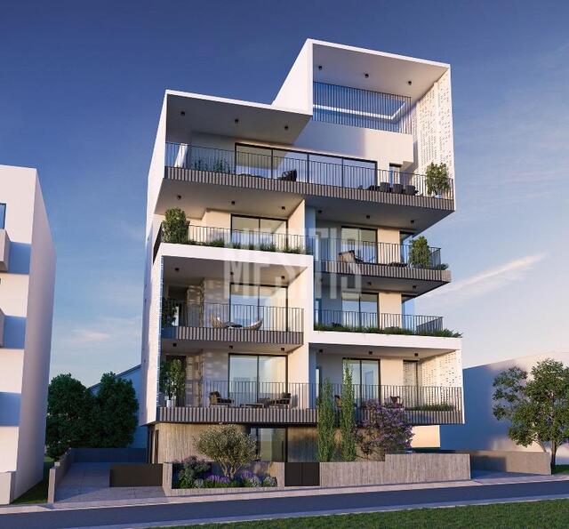 apartment-ad284819-58da-4b93-8e5f-9a26b0c185f4_Wtr.jpeg