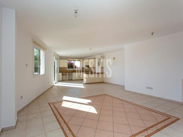 detachedHouse-50824cbf-645c-4726-a214-8faaf35eb76c_Wtr.jpg