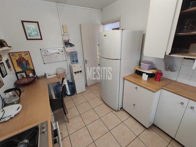 detachedHouse-775b53fb-4e4a-47e1-b8e6-bb11a18c444b_Wtr.jpg