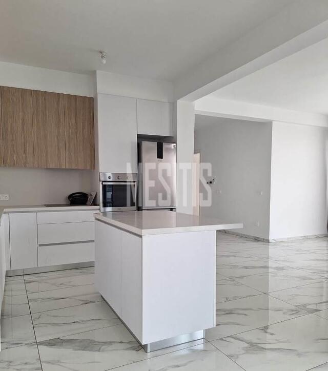 apartment-7777495c-c2c2-4557-8615-9bac15460e3a_Wtr.jpg