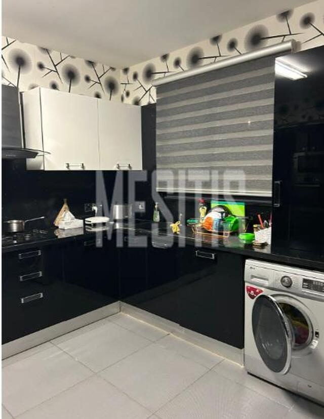 detachedHouse-256f8aa7-25ed-4796-8a65-a2e44d54be50_Wtr.jpg