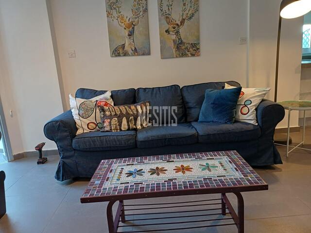 apartment-94d92ae2-7784-40a6-af08-cd952f5e9bcd_Wtr.jpg