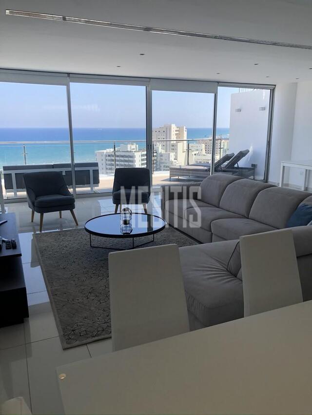 apartment-6de84786-a9b1-46d5-9414-00cfc5bcae68_Wtr.jpeg