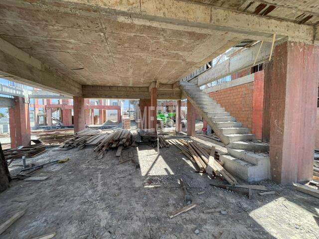 detachedHouse-6c5ac018-fb78-4f86-87e2-dc9f0eff4520_Wtr.jpg