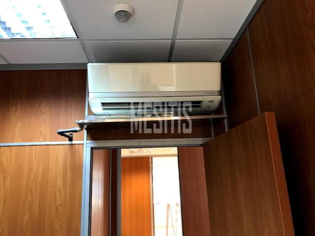 office-18d04be5-97e0-4df5-84fb-50728d6f85b8_Wtr.jpg