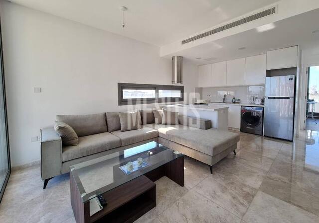 apartment-778a2caf-b3a1-449b-8faa-de3869990e79_Wtr.jpeg