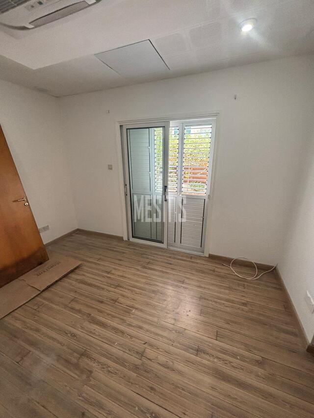 apartment-64b78798-00b4-45f5-8ec8-a3d4d426387f_Wtr.jpeg