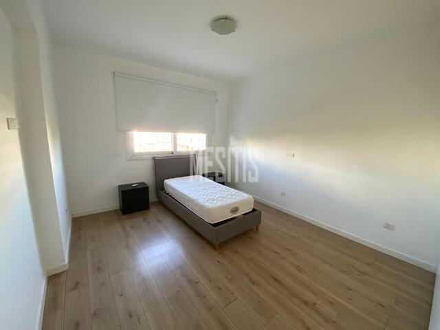 apartment-832136fc-f493-4254-8a9c-0ada9a7f6cb7_Wtr.jpg