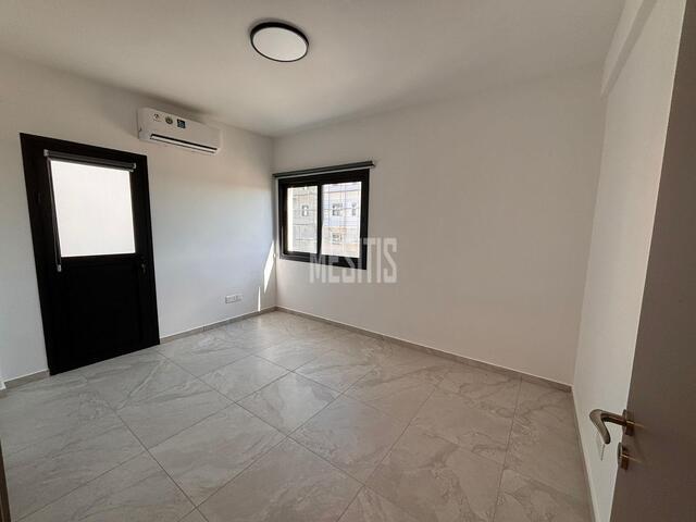 apartment-779c64b7-303a-4e26-8dc1-4fab01717921_Wtr.jpg