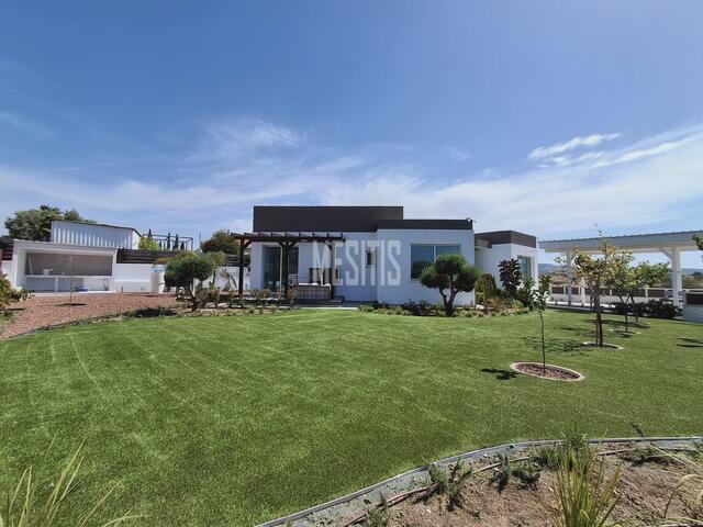detachedHouse-3c6f88ba-809f-45b4-8d3b-815613919900_Wtr.jpg