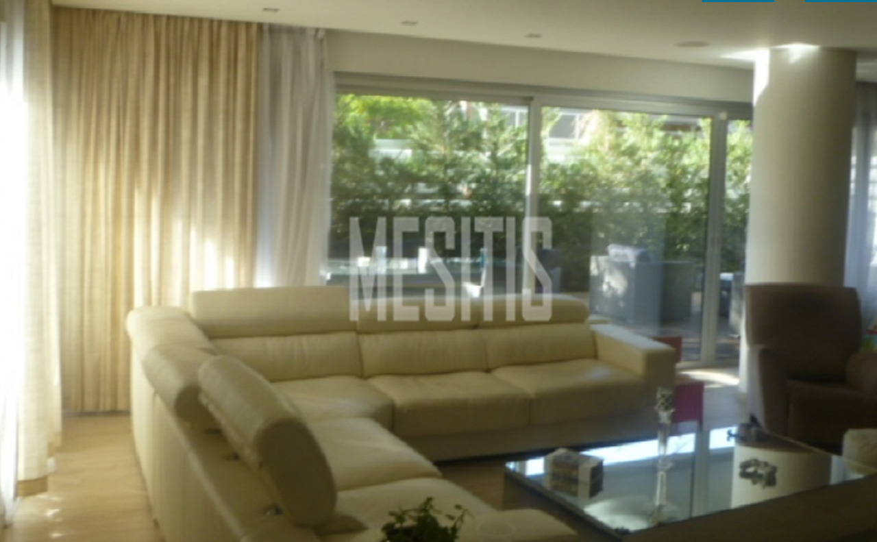 apartment-340fe65e-514b-4c06-876c-d86b3bc79bfc_Wtr.png