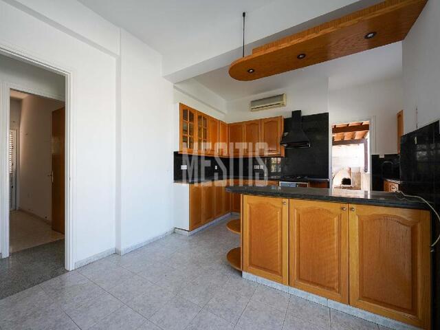 entireBuilding-d1101994-76a4-45db-8317-d8f93eaac631_Wtr.jpg