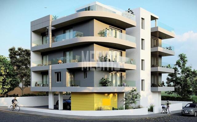 apartment-2056ea5f-9d5f-4766-9edf-37c18c1d92a2_Wtr.jpeg