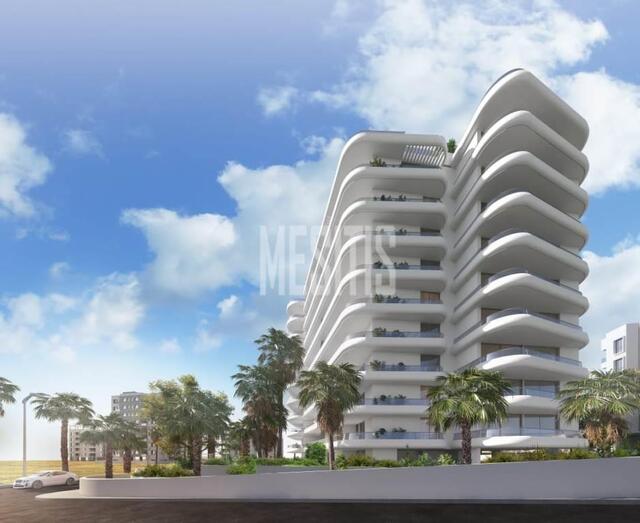 apartment-1824b9dc-2c90-4149-ab86-28373346ae24_Wtr.jpeg