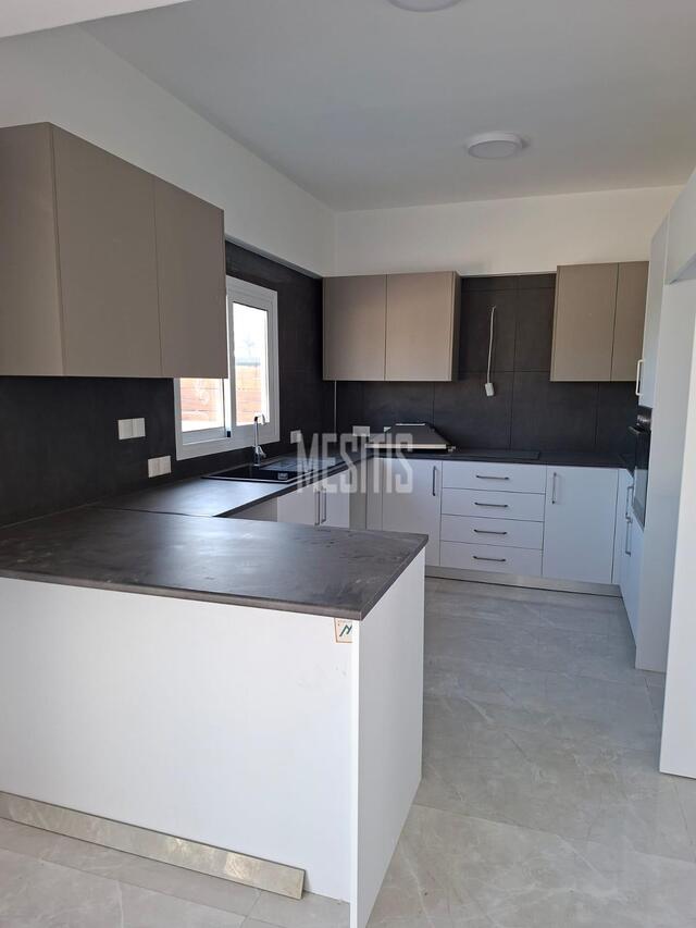 detachedHouse-269e204d-81db-4ef4-bb33-a696614180b6_Wtr.jpg