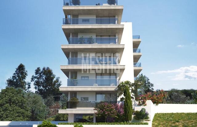 apartment-781480f7-9e4c-40be-b60b-61bc2b54ad81_Wtr.jpeg