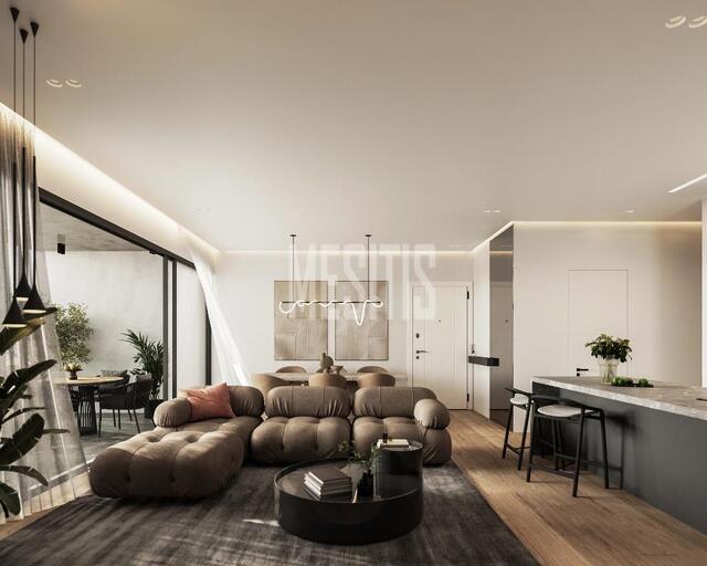 apartment-44a04152-96fb-4f7d-b659-9b383c4a431c_Wtr.jpeg