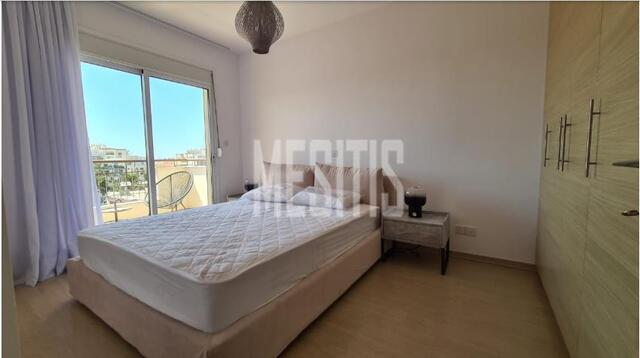 apartment-e8f82d3a-cf3d-4842-9b23-ba563d13b397_Wtr.jpg