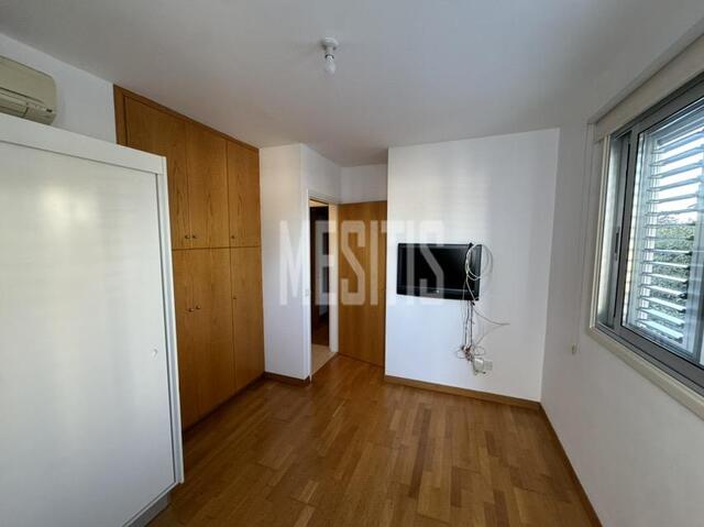 apartment-857a276b-152a-4804-9f26-1435a3319c30_Wtr.jpg