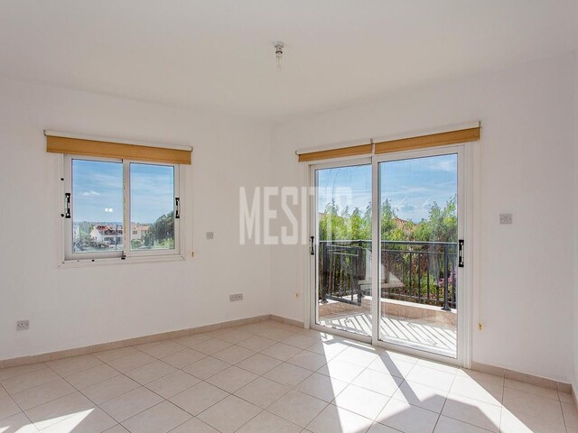 detachedHouse-285f926b-b115-48ea-9bb5-0c273c32637d_Wtr.jpg
