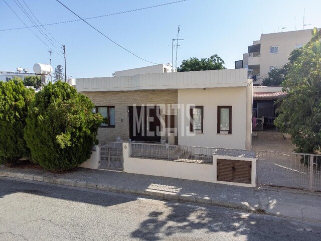 detachedHouse-e429ab2d-0684-4515-b513-ddbb8e3da27d_Wtr.jpeg