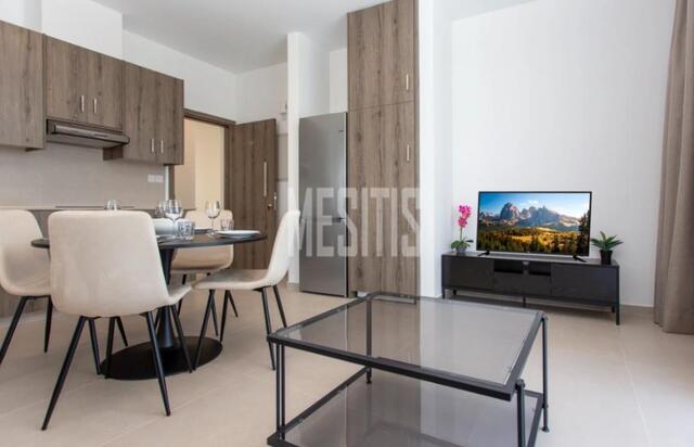 apartment-ad2b9214-16d0-41b3-a851-54fb3146b101_Wtr.jpg