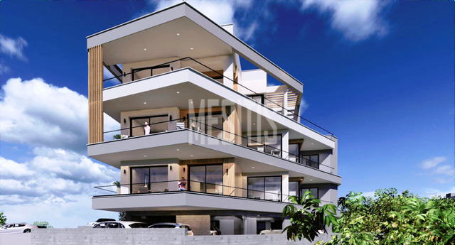 apartment-e7db47c1-4116-4b93-b6d7-e58cdd3795fc_Wtr.png