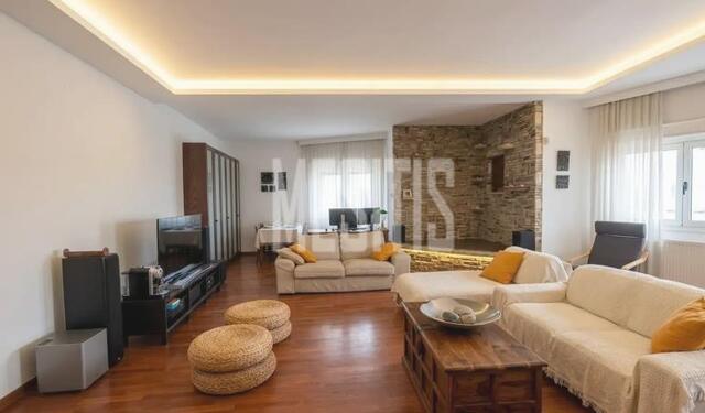 apartment-95883457-a917-41d4-8ad5-e4dc8ed66f5d_Wtr.jpg