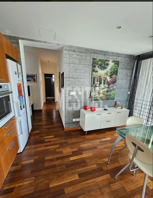 apartment-e62c01fb-e774-4bc7-8dea-41590fa25141_Wtr.png