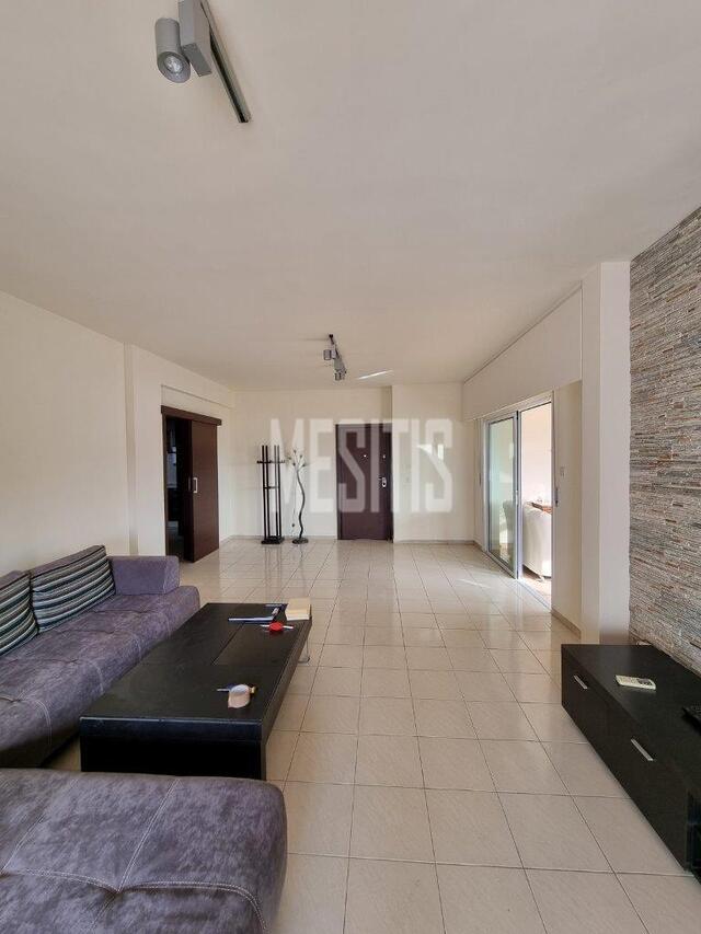 apartment-b4336d93-4c9f-4171-b544-ec84a4499383_Wtr.jpeg