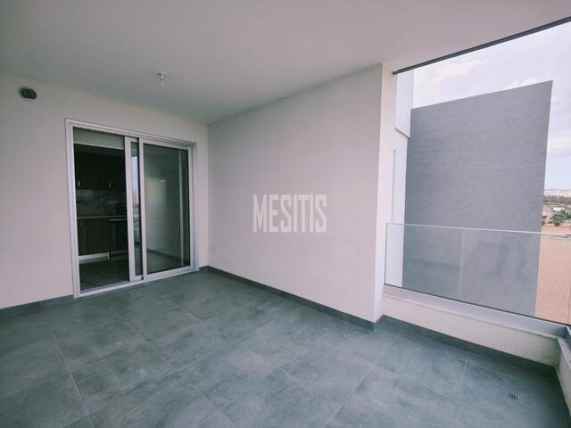 apartment-cf81d408-9eea-42ee-9da1-bc484e174130_Wtr.jpeg