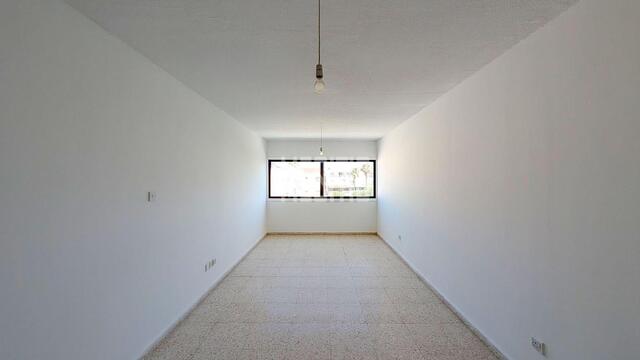 apartment-1e50fce0-a2e6-48c8-824d-fe11c784ee60_Wtr.jpg