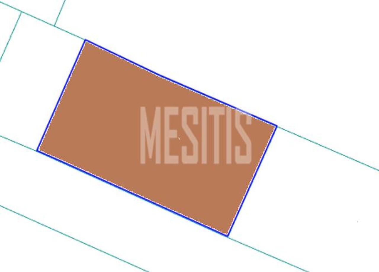 plot-25e59357-9340-4aed-be7c-2b47c2c4f2a7_Wtr.jpg
