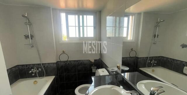 apartment-a76cc7b8-1db9-481e-a175-c69de00d976e_Wtr.jpg