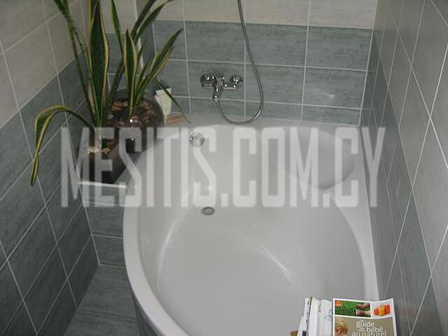 apartment-76b8d8f4-abb9-46ee-aed0-5b832515248c_Wtr.jpeg