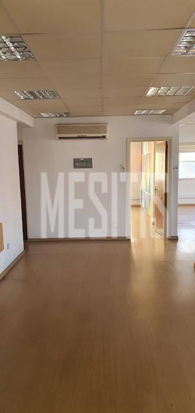 office-cb57041d-d529-40e7-afab-903c6d9706a9_Wtr.jpeg