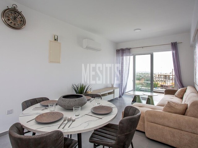 apartment-550f3465-dd32-404f-b5ff-2d806a3c9dd4_Wtr.jpeg
