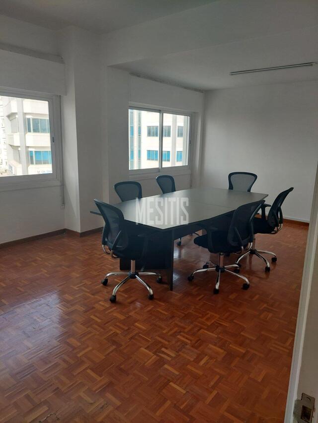 office-794e28a9-1489-4fd9-9fac-2610f8f29778_Wtr.jpg