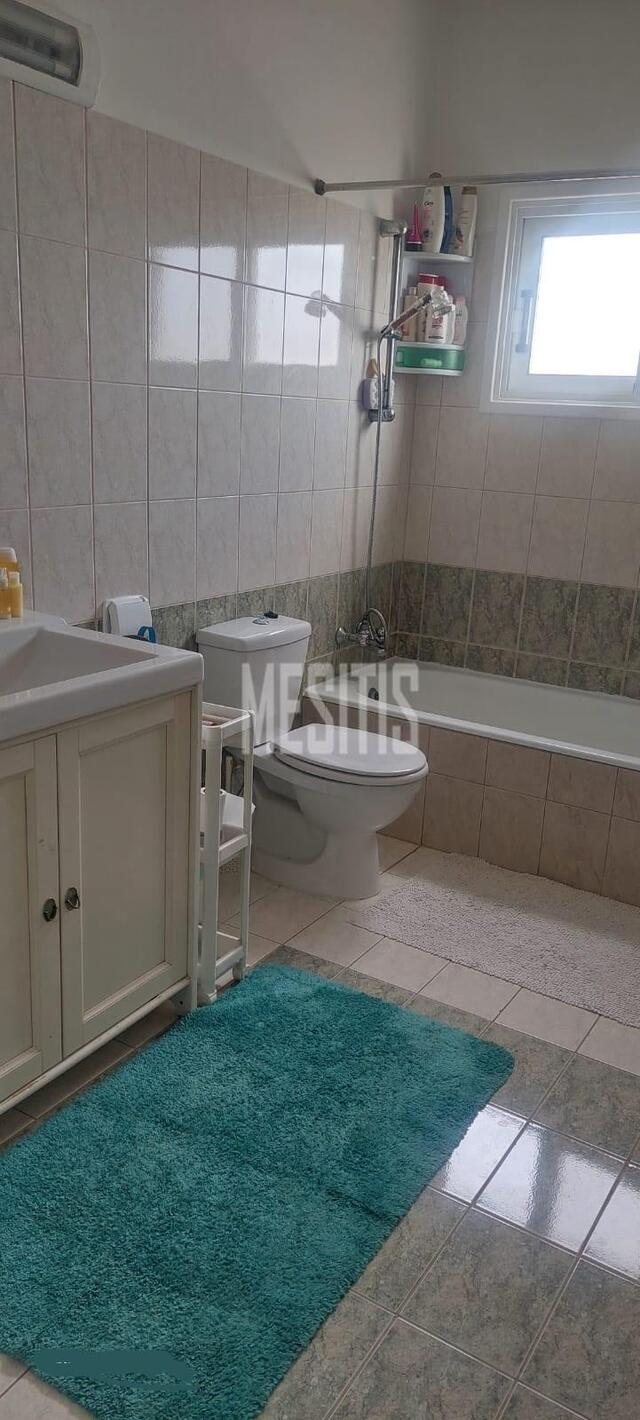 detachedHouse-c3449984-80c0-434e-b188-99168cc5b4fc_Wtr.jpeg
