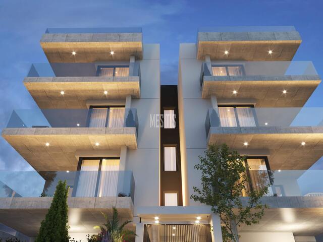 apartment-354a529c-671c-427d-8769-06af2b58b3c7_Wtr.jpg